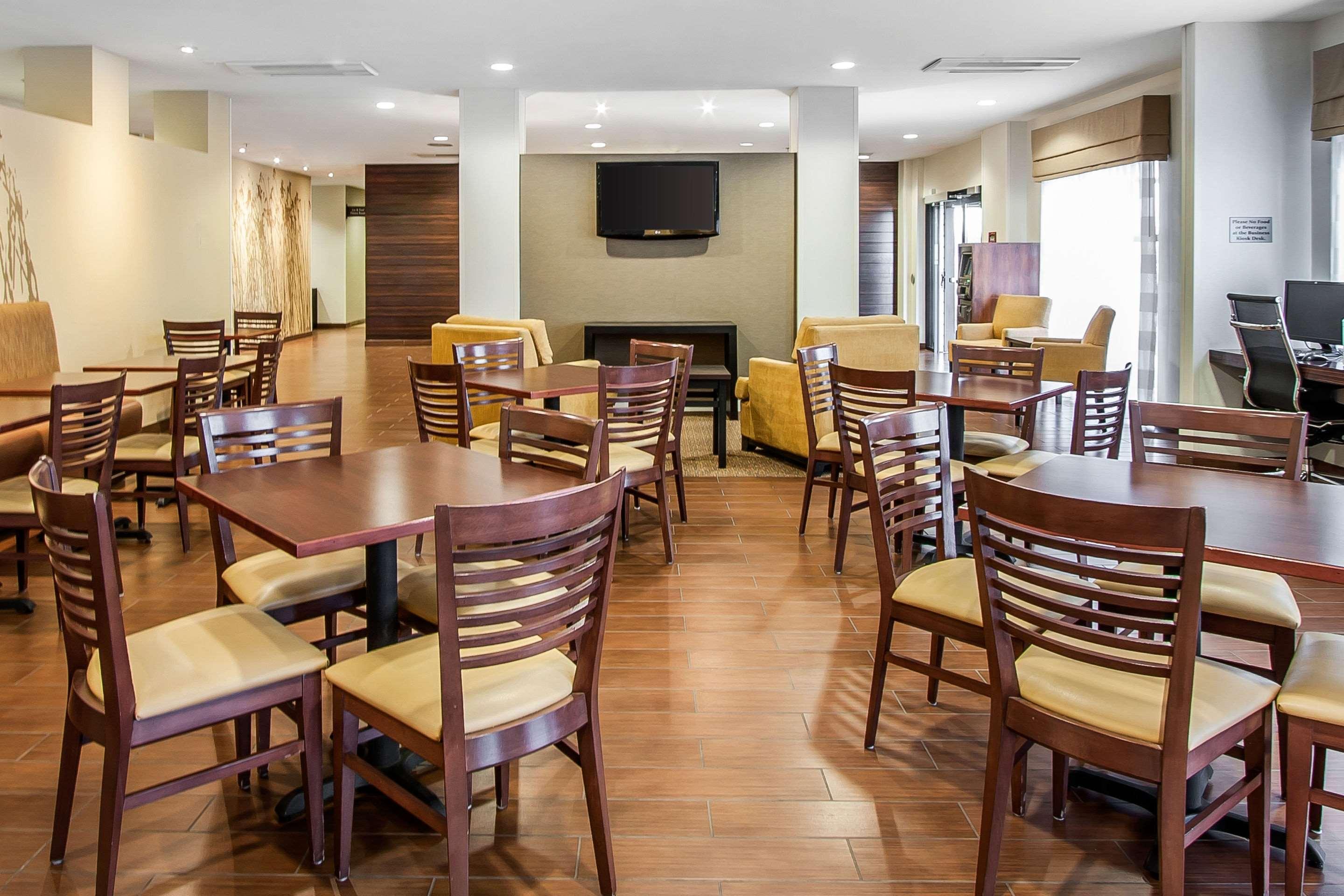 Sleep Inn & Suites Grand Forks Near Alerus Center Exteriér fotografie