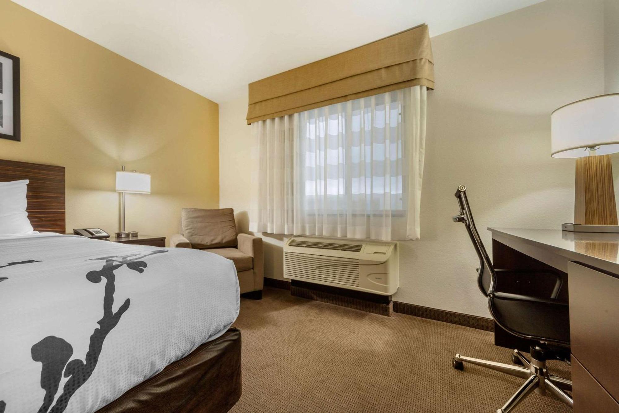 Sleep Inn & Suites Grand Forks Near Alerus Center Exteriér fotografie
