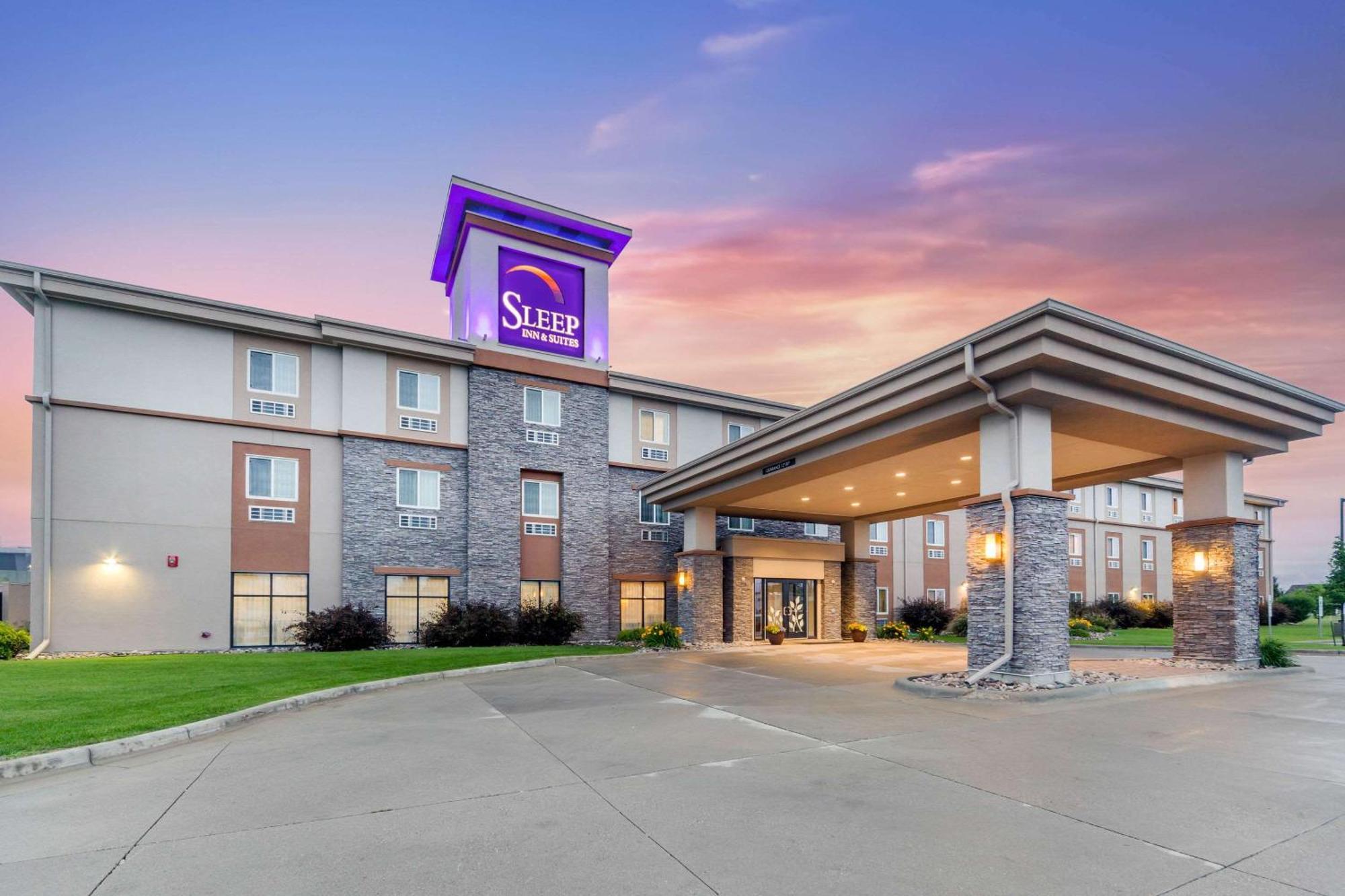 Sleep Inn & Suites Grand Forks Near Alerus Center Exteriér fotografie